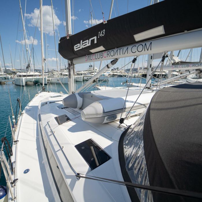 Skipper's Girl | Elan Impression 45 photo 32
