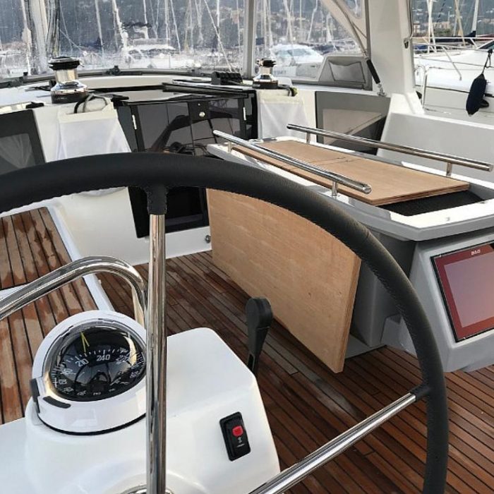 Atlantica | Oceanis 45 photo 6