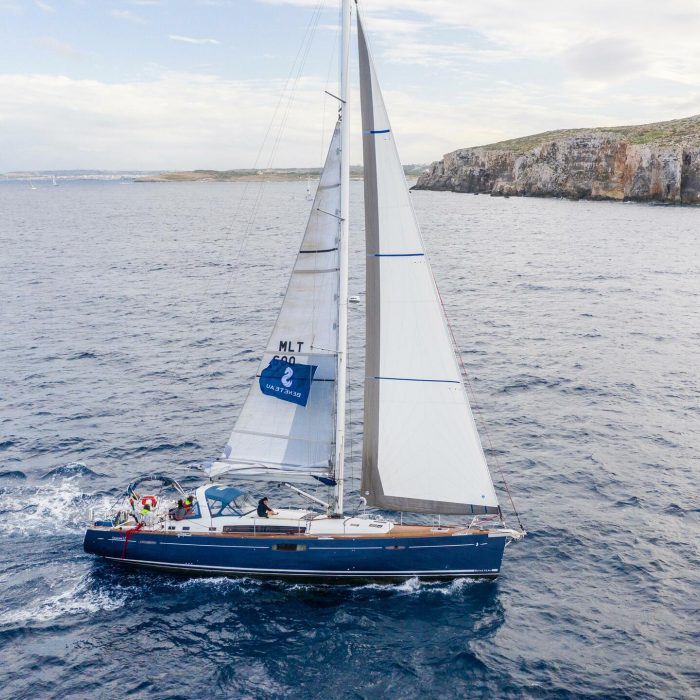 Premium + | Oceanis 60 photo 2