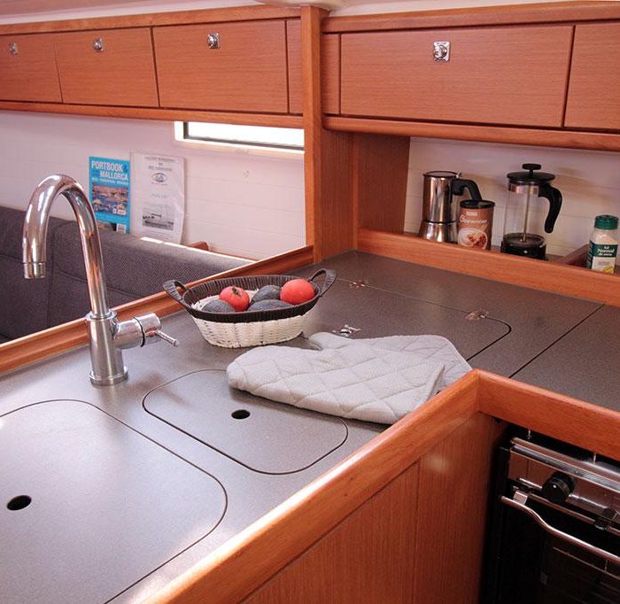 Chilly Lilly | Bavaria Cruiser 37 photo 10