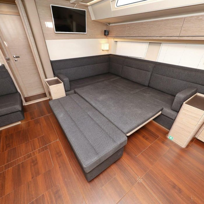 Simply The Best | Hanse 548 photo 19