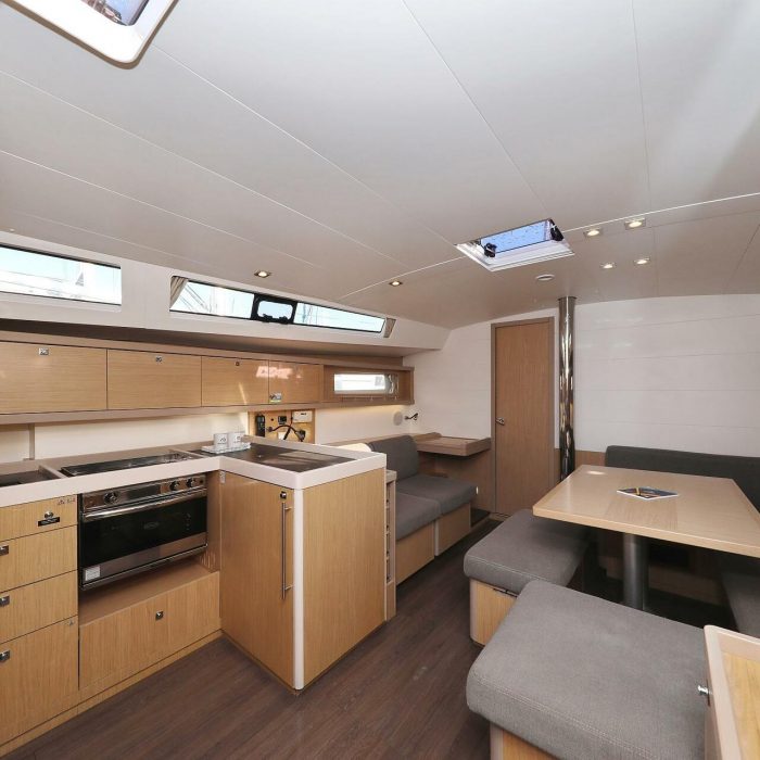 Barbarella | Oceanis 45 photo 28