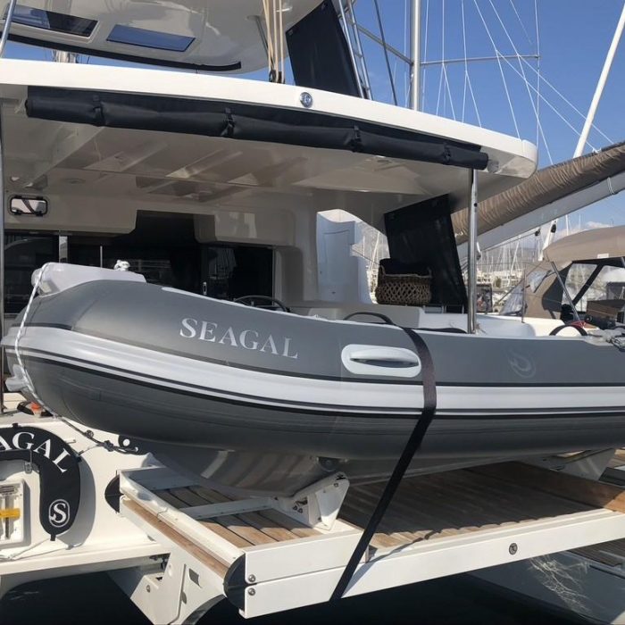 Seagal | Lagoon 46 photo 3