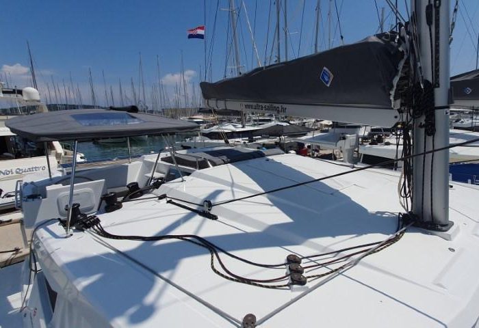 Crazy Diamond | Fountaine Pajot Astrea 42 photo 4
