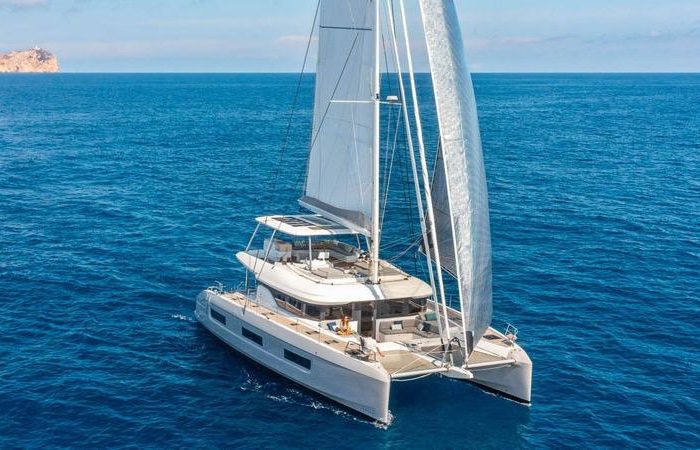 Montecristo - FIRST CLASS | Lagoon 60 photo 3