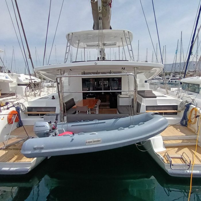 Icarus | Lagoon 50 photo 2