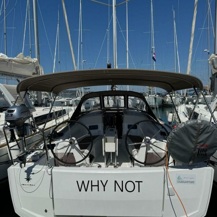 Why Not | Sun Odyssey 349 photo 5
