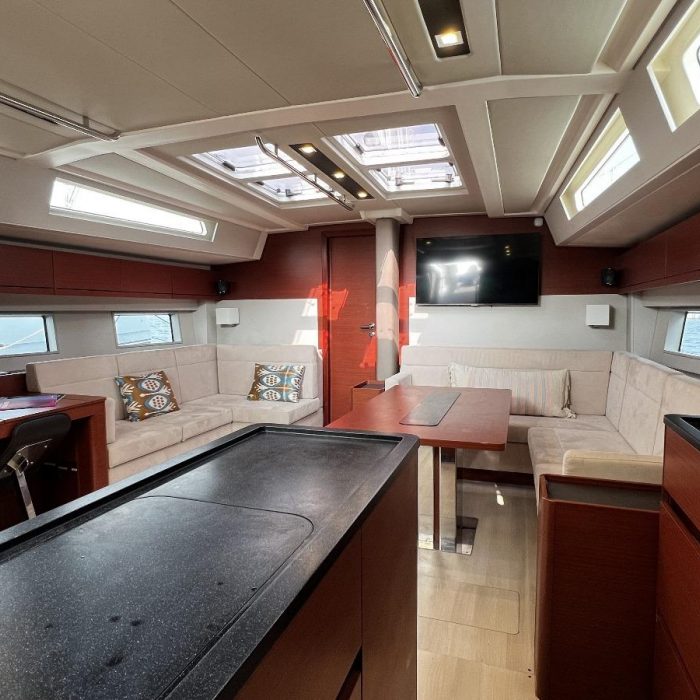 MiR | Hanse 548 photo 38