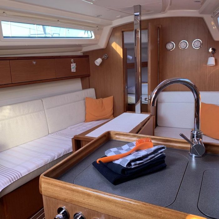 Taz | Bavaria Cruiser 34 photo 15