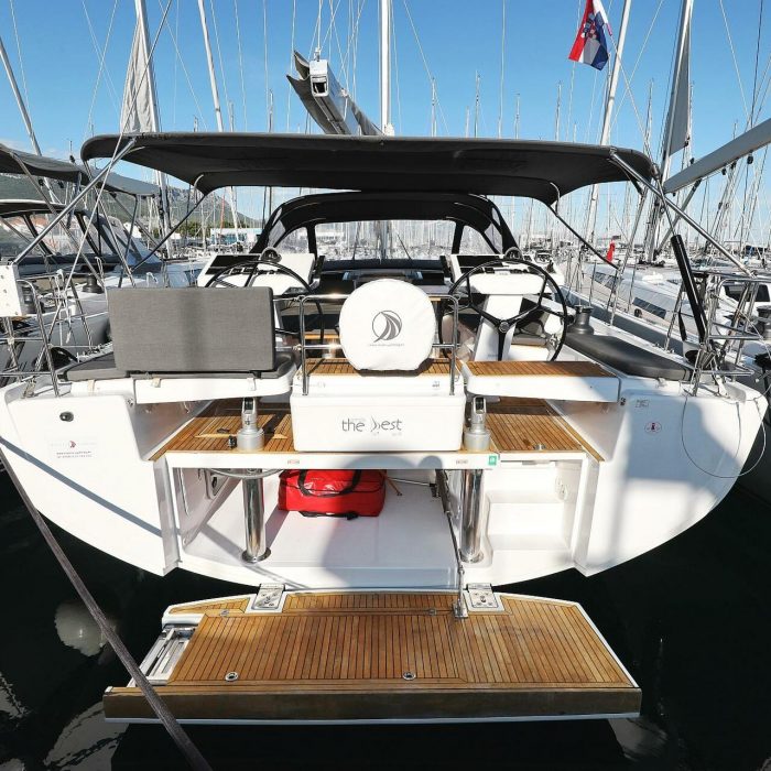 Simply The Best | Hanse 548 photo 2