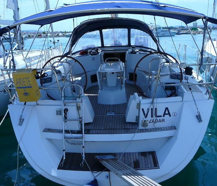 Vila I | Sun Odyssey 49i photo 3
