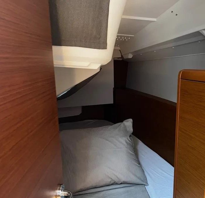 Reina De Oros | Sun Odyssey 349 photo 20