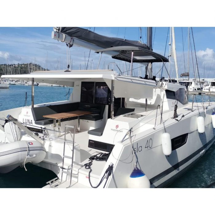 Luna | Isla 40 photo 1