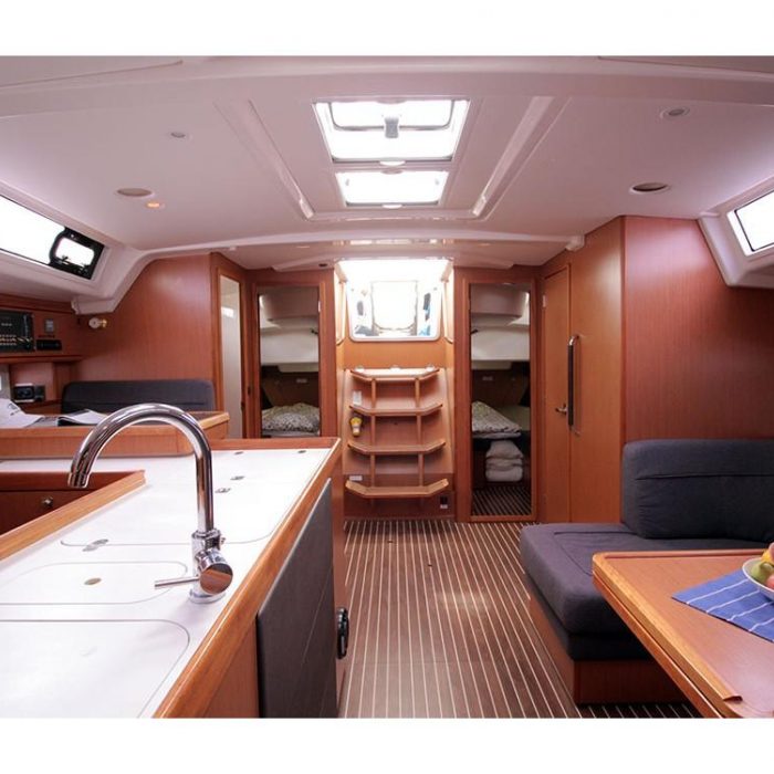 Maximum | Bavaria Cruiser 56 photo 6