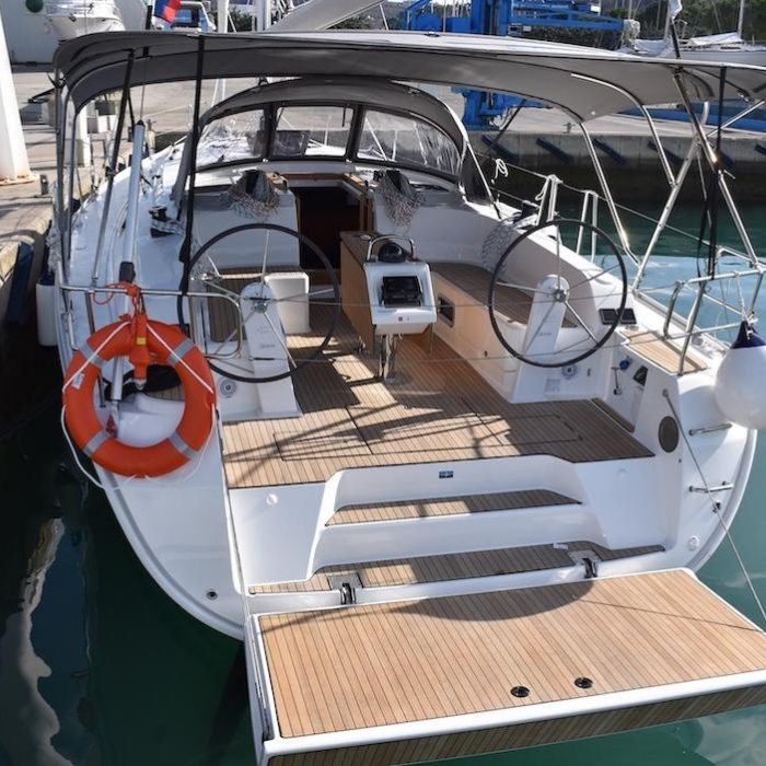 Malbec | Bavaria Cruiser 46 photo 3