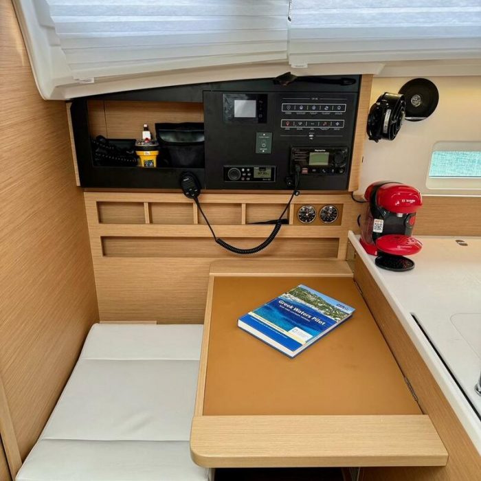 Sun Odyssey 410 | Sun Odyssey 410 photo 8
