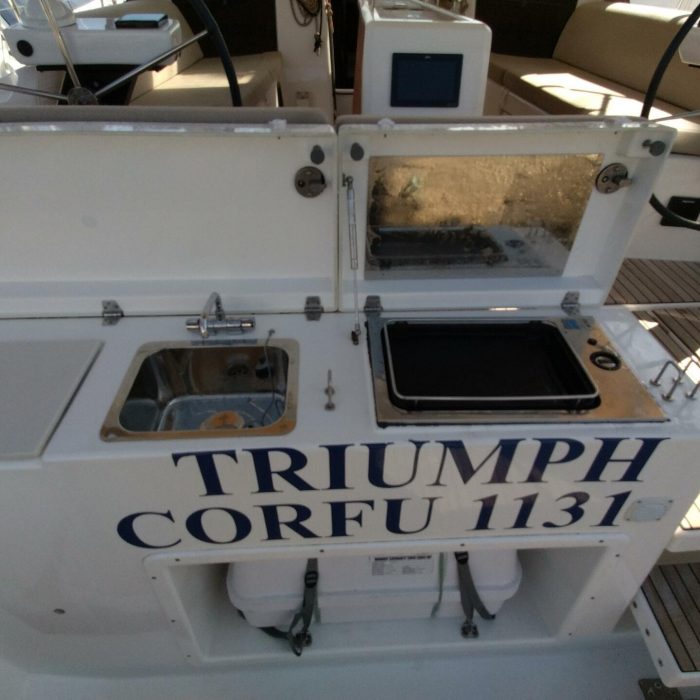 Triumph | Dufour 430 photo 37