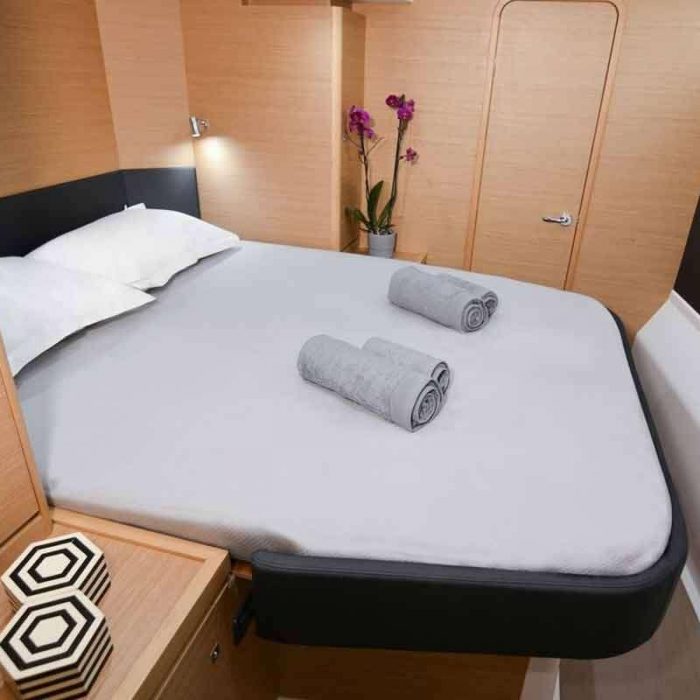 Jovy | Dufour 48 Catamaran photo 9