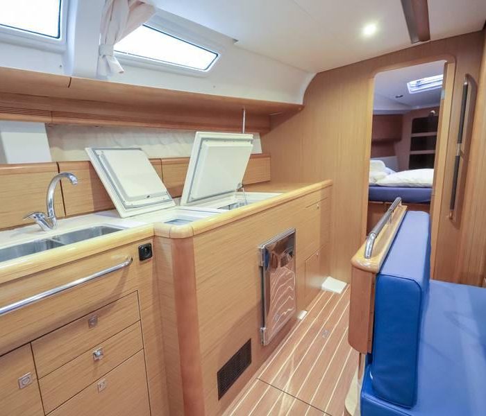 Oceania | Sun Odyssey 44 i photo 3