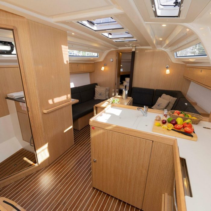 Fortunata | Bavaria Cruiser 37 Style photo 28