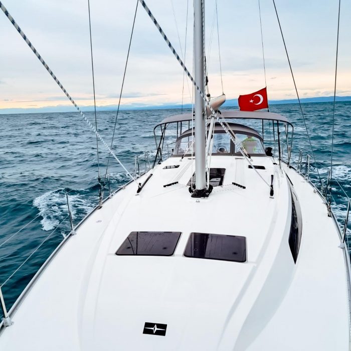 Adina | Bavaria Cruiser 46 Style photo 2