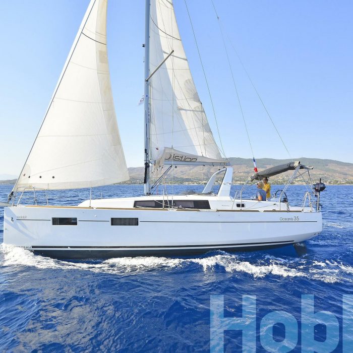 Hobbit | Oceanis 35 photo 7