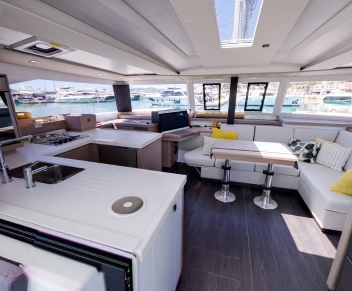 Magic Summer | Fountaine Pajot Astrea 42 photo 6