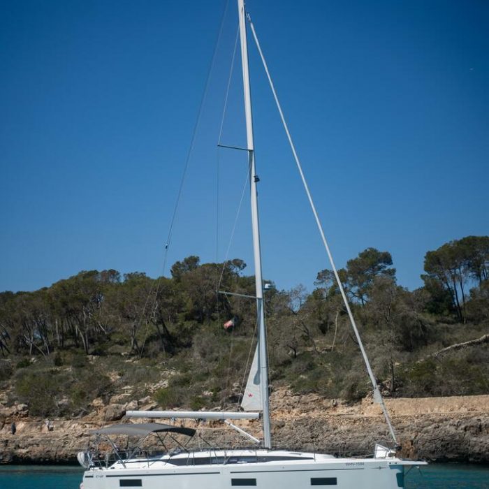 Ostwind III | Bavaria C46 photo 3