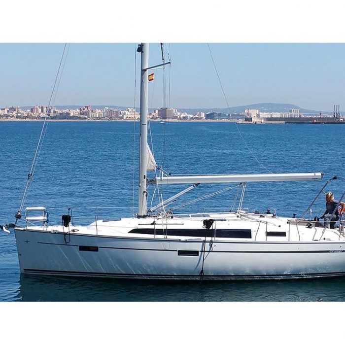 Black Pearl | Bavaria Cruiser 37 photo 2 Black Pearl | Bavaria Cruiser 37 photo 2