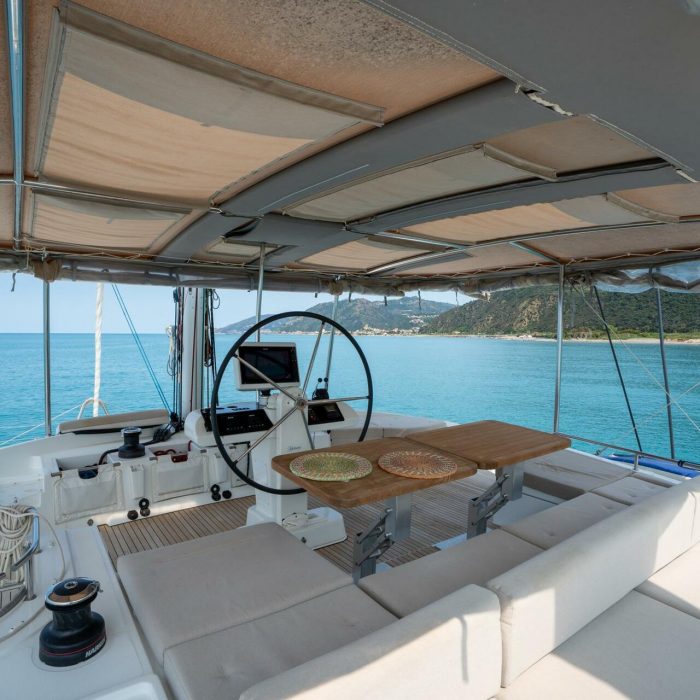 SAILUXE - Fichissimo | Lagoon 52F photo 9