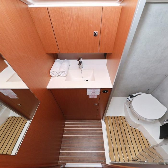 SeaTime | Bavaria C42 photo 15