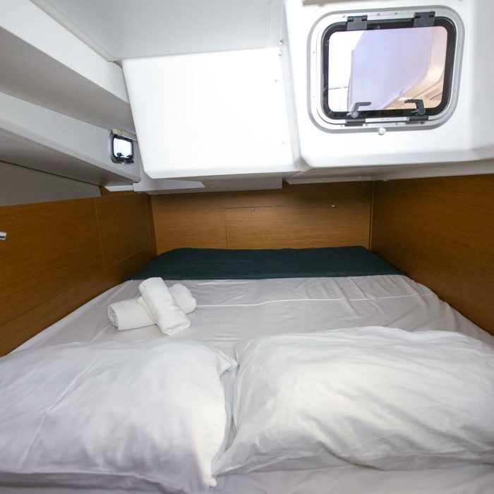 HOMESICK GEORGE | Sun Odyssey 440 photo 14