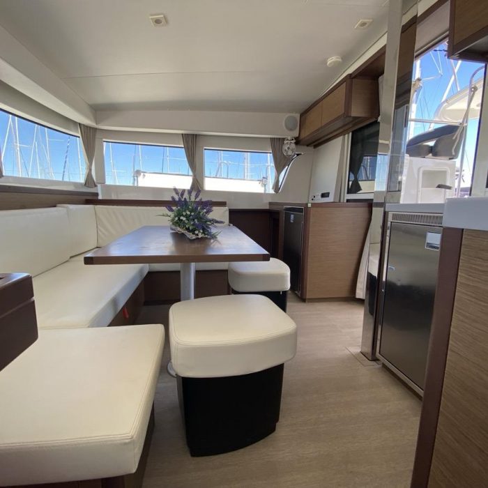 Aquila (WM, Inverter) | Lagoon 40 photo 16