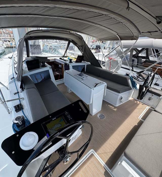 Aventura | Dufour 41 photo 8