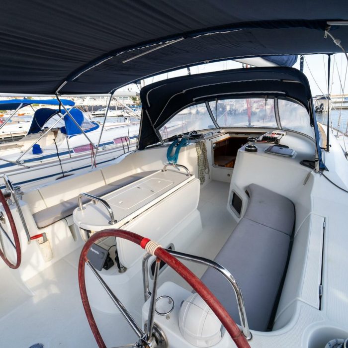 Beethoven ( with Bowthruster ,Solar Panels) photo 7