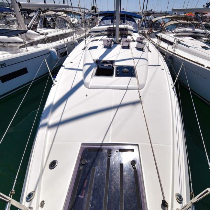 Swannabe | Sun Odyssey 490 photo 2