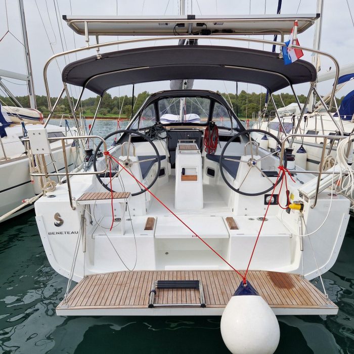 Navicela | Oceanis 34.1 photo 4