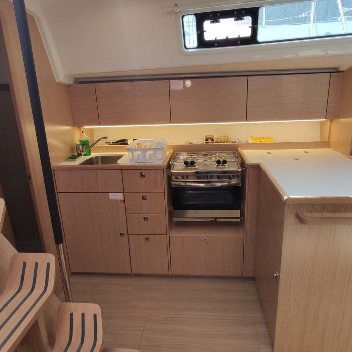Celestia | Bavaria C42 photo 11