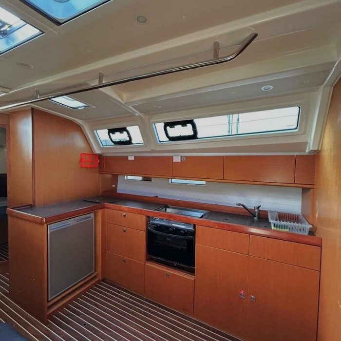 abb4-19 | Bavaria Cruiser 46 photo 5