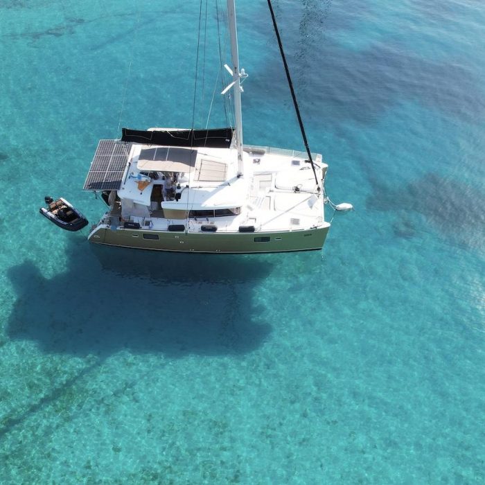 Black Duck | Lagoon 450 Fly photo 7