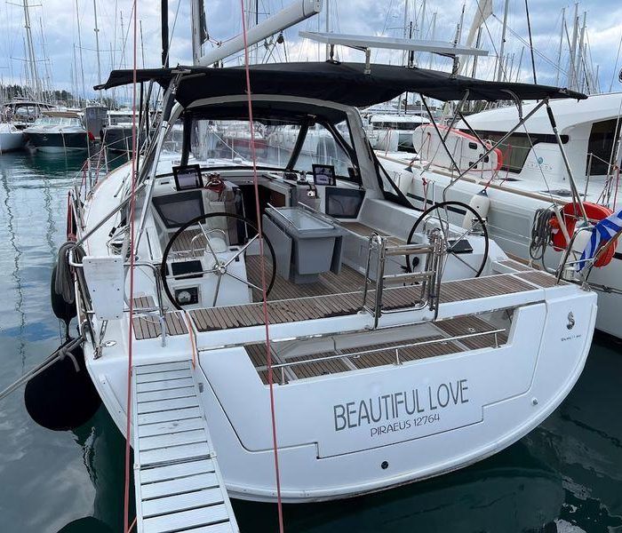 Beautiful love | Oceanis 45 photo 5
