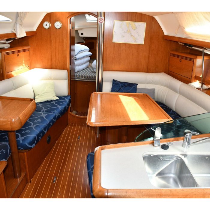 Bonaca | Sun Odyssey 37 photo 10