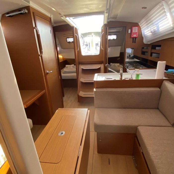 4 elli | Sun Odyssey 380 - 3 cab. photo 10