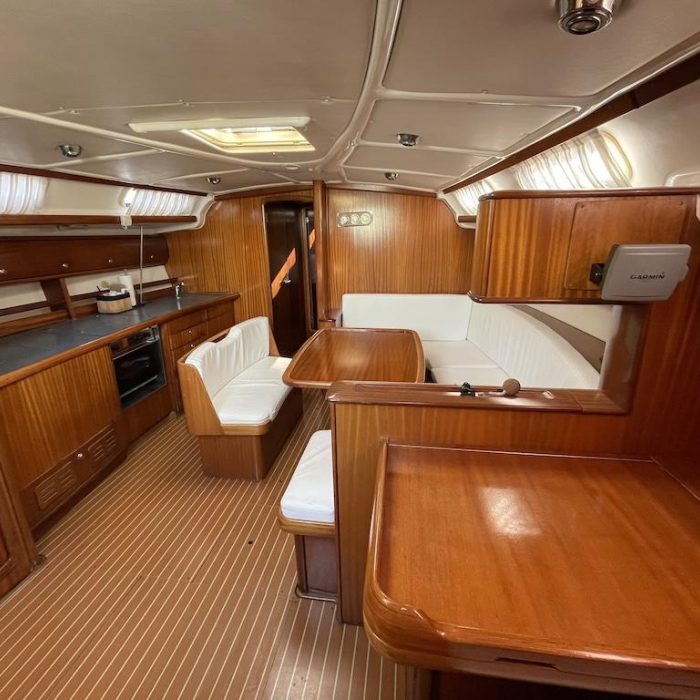 Classic | Bavaria 44 photo 12