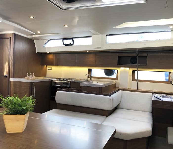 Salt Water (A/C - Generator - Inverter - 12 pax) | Oceanis 51.1 photo 12