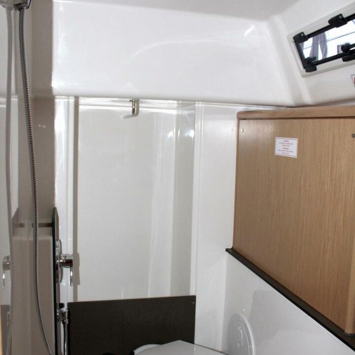 Why Not 15 | Bavaria 34 Cruiser photo 9