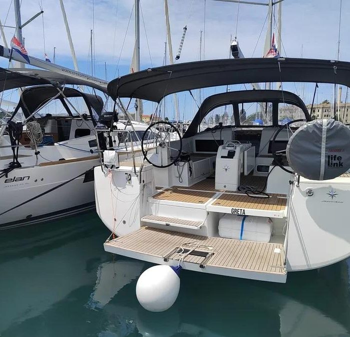 Greta | Sun Odyssey 440 photo 4