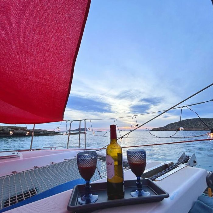 Nusa | Lagoon 400 photo 7