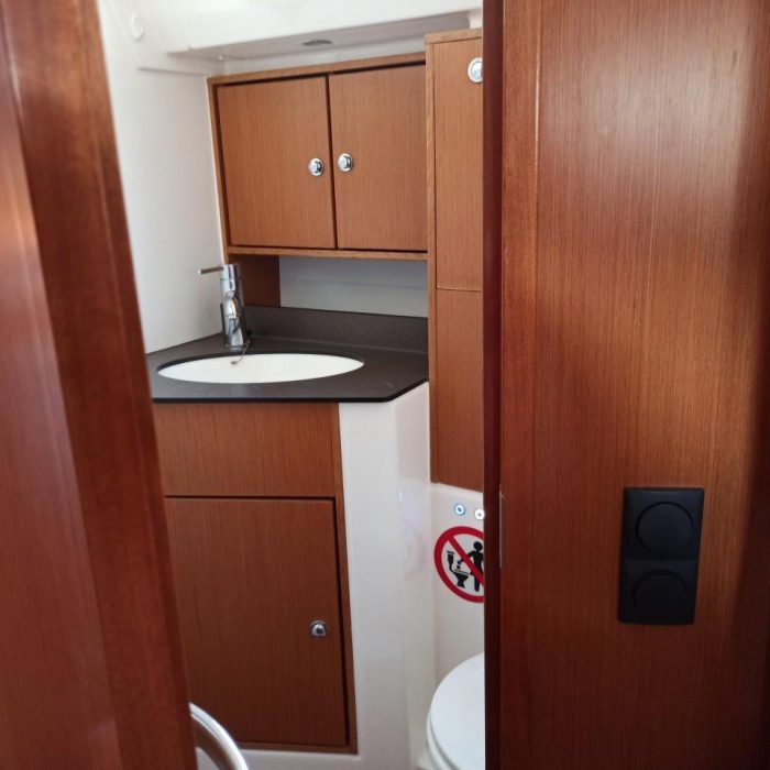 Saffron | Bavaria 45 Cruiser photo 33