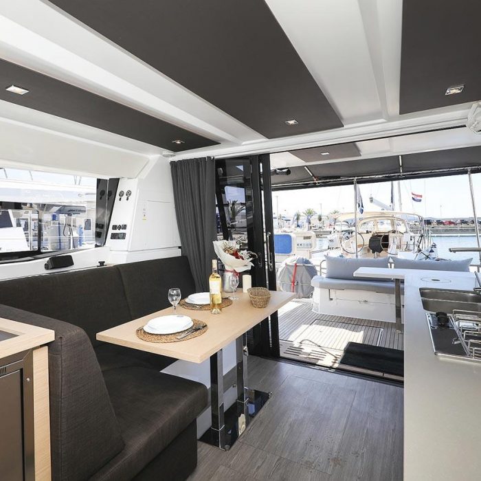 Anrik | Fountaine Pajot MY 37 photo 15